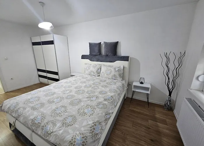 Stan Na Dan Mici Apartamento *